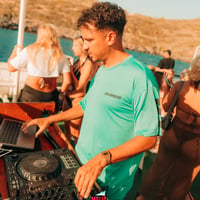 Malia Booze Cruise at George and Dragon, Malia, 10 August 2025